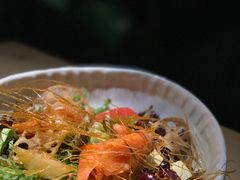 -穹六人间 people 6(岳阳路店)