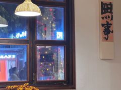 -两棵枇杷树