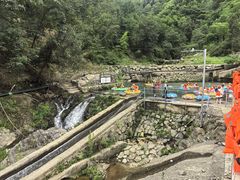 -藏龙百瀑漂流