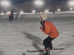 -采薇庄园四季滑雪场