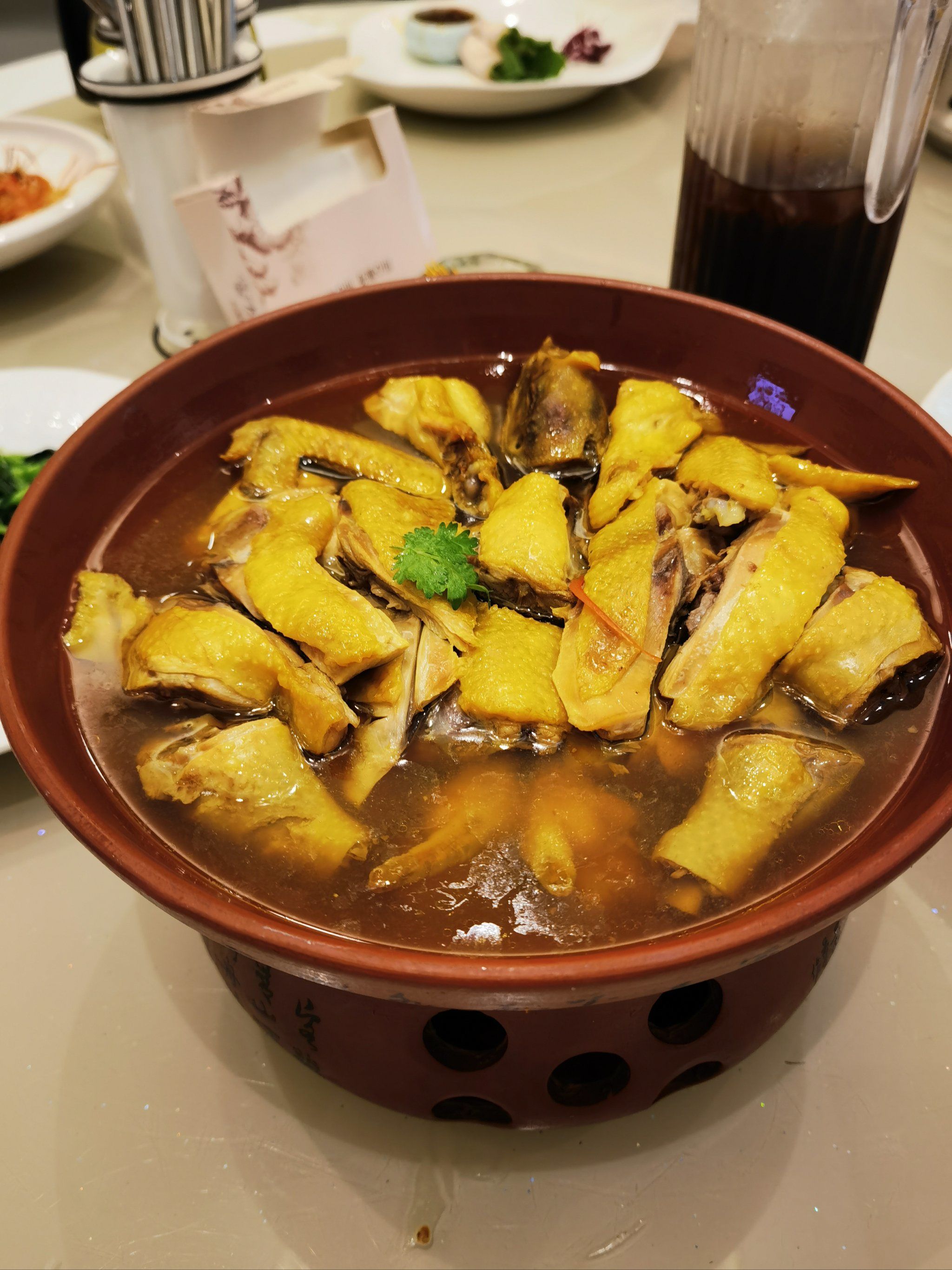 大厨小菜淀山湖十年店庆,服务很好,送酸梅