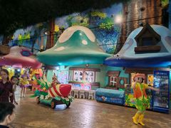 -蓝精灵乐园·世茂精灵之城主题乐园