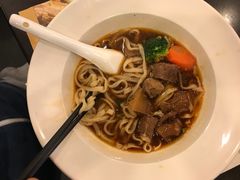 -康师傅私房牛肉面(马泉营奥莱店)