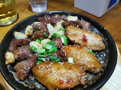 -老东镇啤酒屋海鲜加工·蒸汽海鲜·海鲜烧烤(台东店)