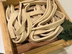-左庭右院鲜牛肉火锅(七宝领展广场店)