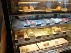 面包甜点陈列柜-麦当劳(成都时代奥特莱斯店)