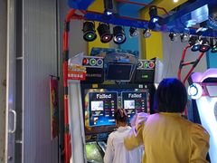 -反斗乐园π·电玩·高空拓展·蹦床(龙华天虹店)