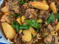 -老滇山寨•云南特色菜•地方菜•民族风情歌舞表演(金碧店)