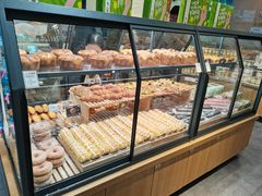 面包甜点陈列柜-仟吉(星汇维港店)