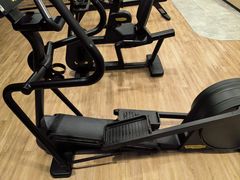 -W FITNESS 威尔仕健身·游泳(万科天空之城店)