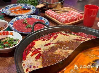 爆重庆的后火锅开来福州东街口辣！