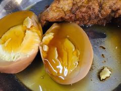 卤蛋-刘里长鸡肉饭