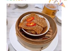 -香港百合居(LCM置汇旭辉广场店)