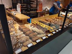 -LANLIZI BAKERY(COSMO店)