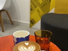 -YECLIP COFFEE 黄色回形针咖啡