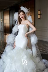 -Renee芮亦婚纱(原丽莎)
