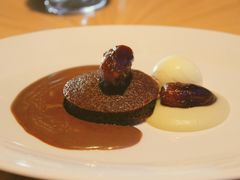 杏仁蛋糕酸奶冰淇淋-迪拜帆船酒店海底餐厅