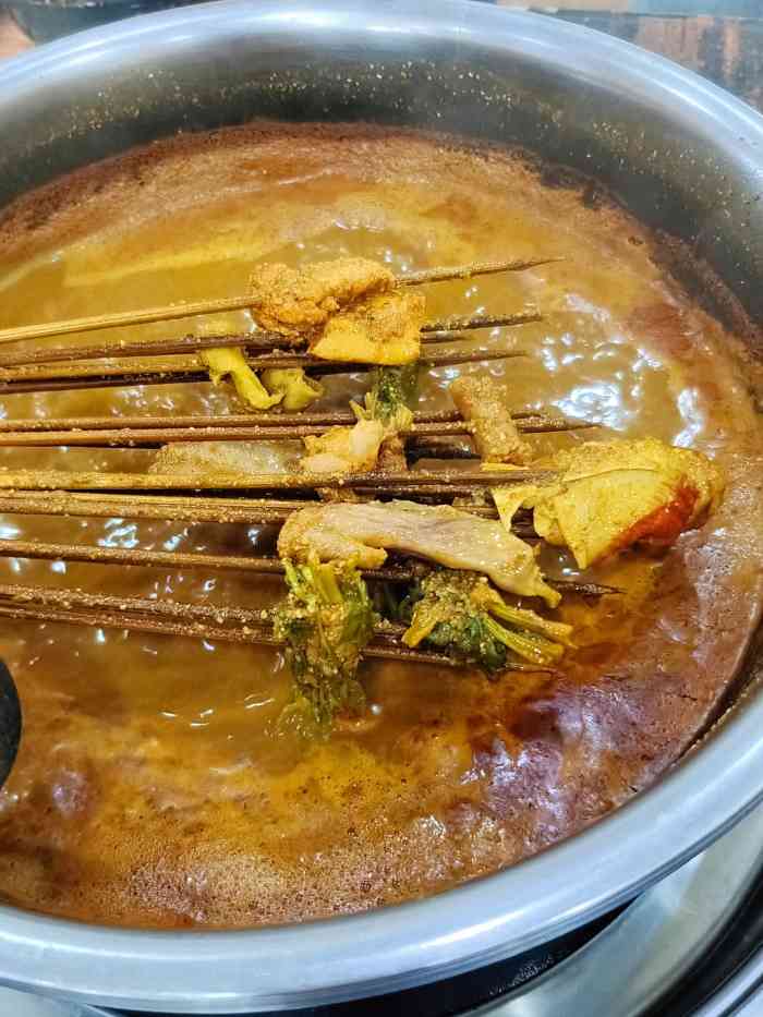 金板凳延安串串(西安总店)-"朋友一起聚会选了这家,话说这种孜然锅底