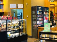 面包甜点陈列柜-星巴克臻选(中山石岐大信新都汇店)