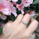  来康康让我爱不释手的一克拉钻戒叭🙈