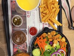 -The Habit Burger Grill 哈比特汉堡(爱琴海店)
