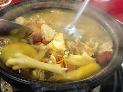 -花苑美食横琴生蚝火锅(拱北粤华路店)