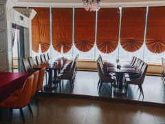 -荣誉国际酒店-云顶旋转餐厅