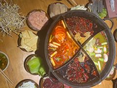-白乐天毛肚火锅馆(南滨路店)