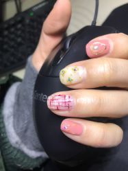 -U mi Nail美甲工作室