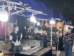 -吴山路夜市