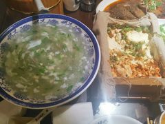 -东口码头·烧鸽子·鱼头泡饼·地方菜(金鹰悦城店)