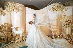 -LA GRACE高端婚纱礼服定制馆