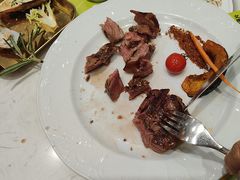 -西语·炭烧牛排(卓越中寰店)