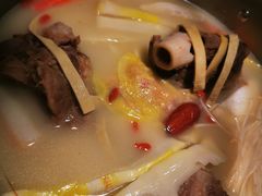 -三人行骨头王火锅(长寿店)