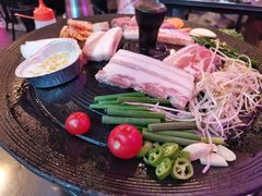 -豚豚家돈돈가韩国锅盖烤肉(新北万达店)