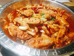 鸡翅煲-胖哥俩肉蟹煲(石家庄长安万达店)
