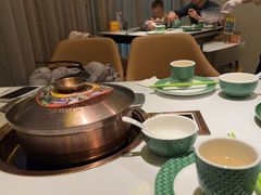 -润园四季椰子鸡火锅(卓越INTOWN店)