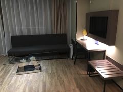 -如家驿居酒店(北京房山良乡大学城西地铁站店)
