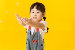 -小熊维尼高端儿童摄影(南山信和店)