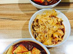 -老字号杨坡红油米线腊汁肉夹馍(东四道巷店)