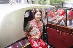 -艾米丽婚纱礼服