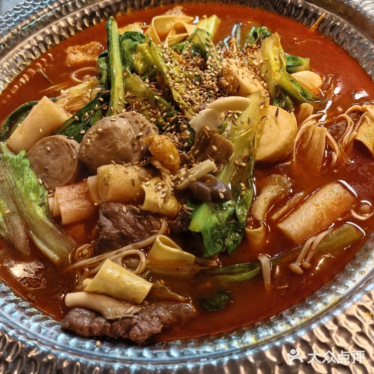 烧烤夜宵热门地:肥六音乐烧烤