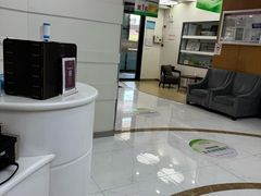 -雅悦齿科(顾村公园店)