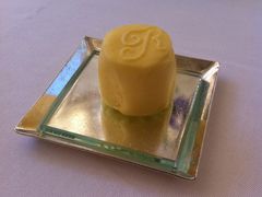 butter-Restaurant Espadon - Ritz Paris