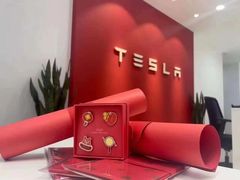 -TESLA 特斯拉(上海太古汇体验店)