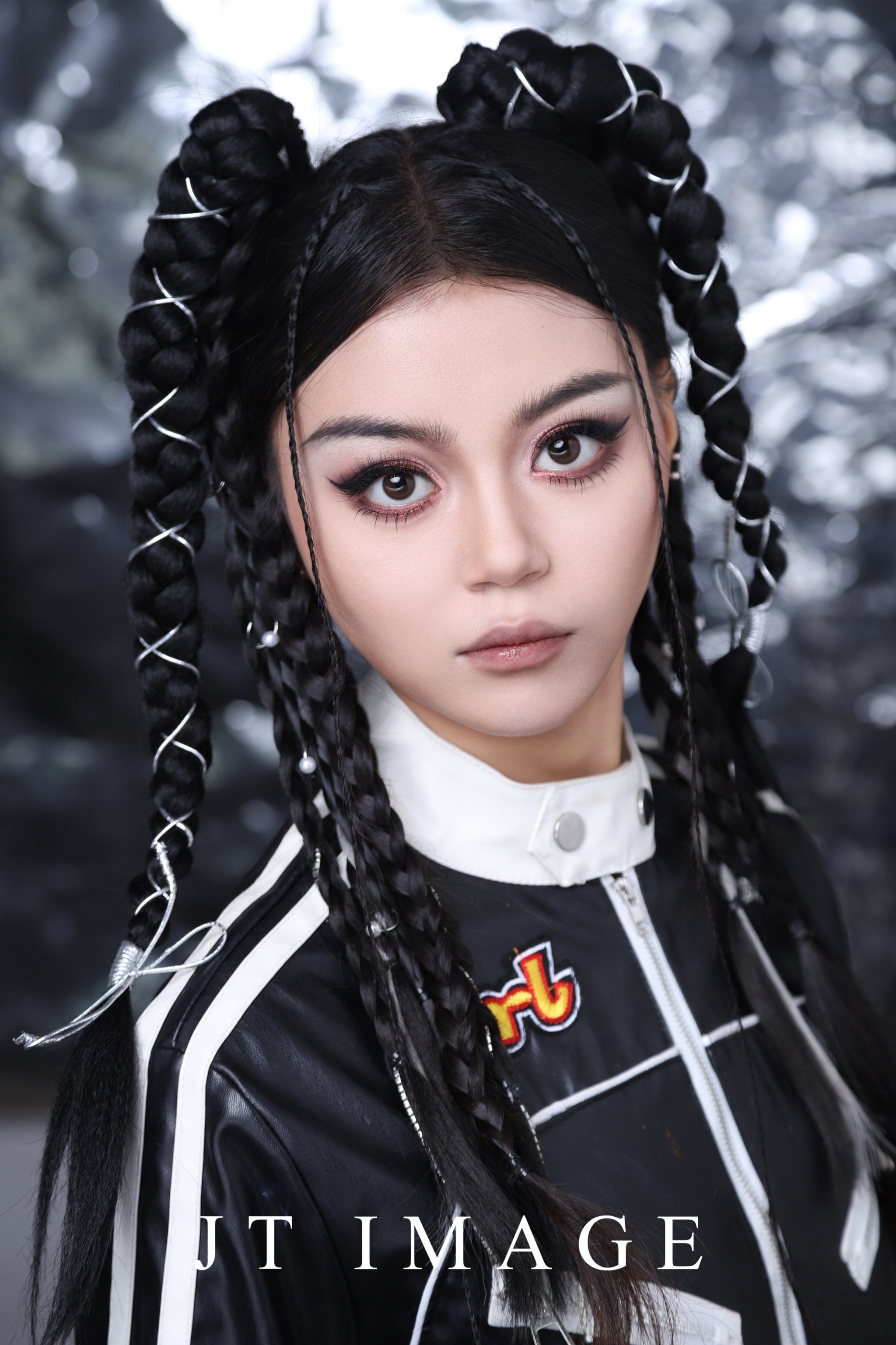 课堂呈现:欧美嘻哈风

装造:萌