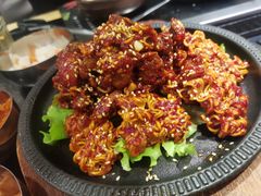 -臻牛烤肉