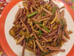 -闯关东东北农家菜(崂山石老人店)