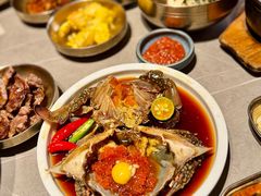 -草家酱蟹炭火烤肉店(珲春南路一店)