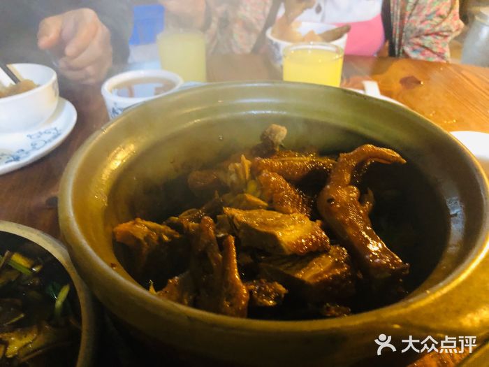 和记菜馆焖鸭图片